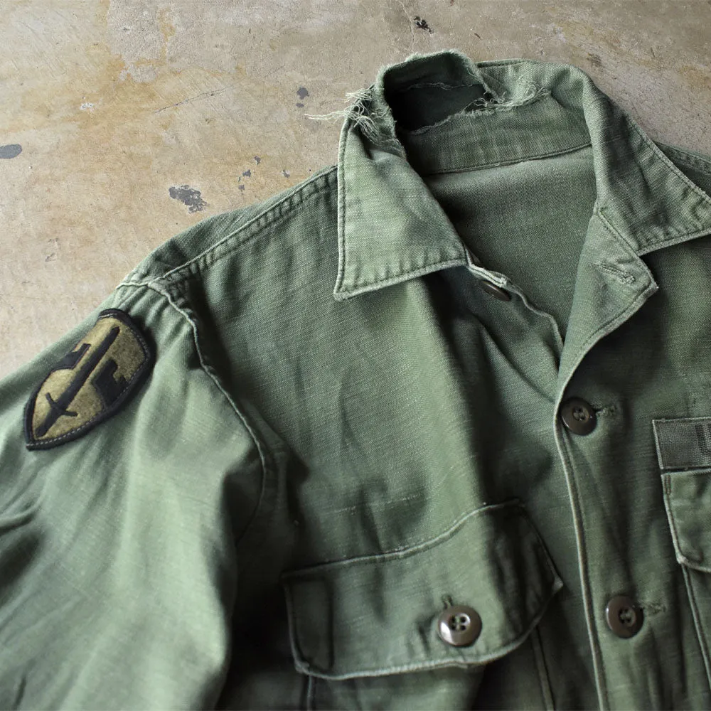 60’s U.S.ARMY 雰囲気◎ ワッペン付き ミリタリー ユーティリティシャツ 240707