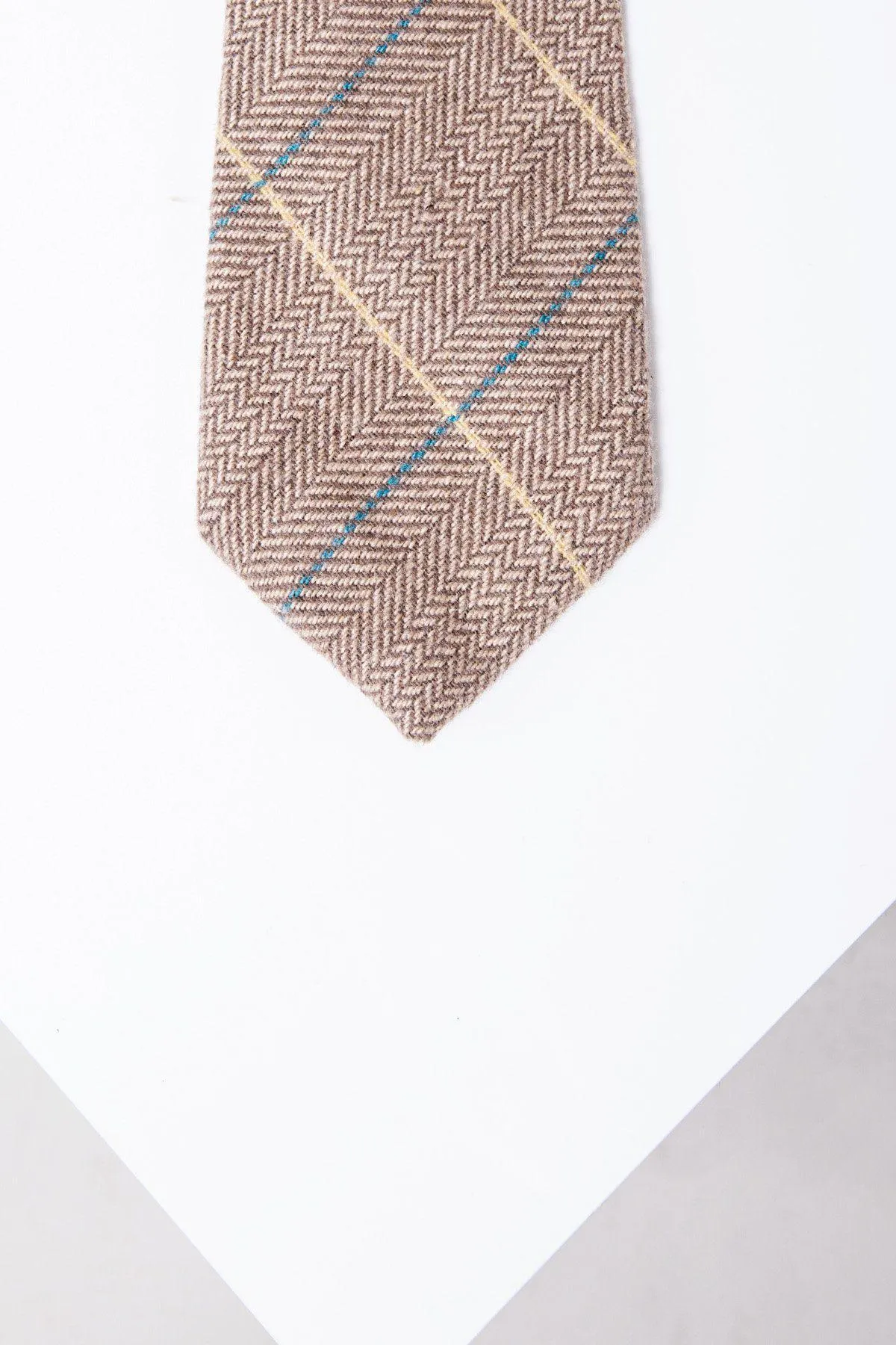 DX7 - Oak Tweed Check Tie