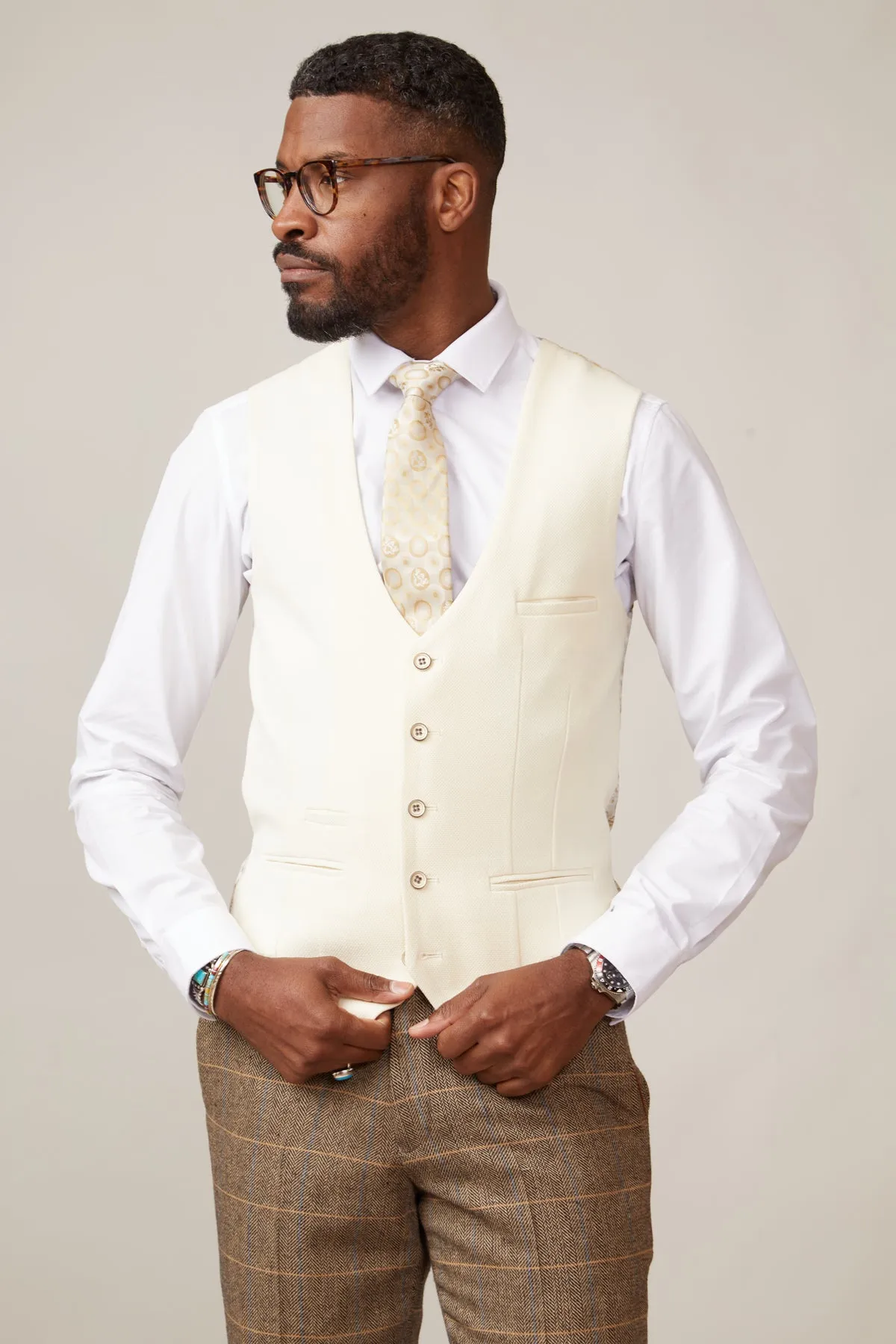 DX7 - Tan Tweed Check Suit With Kelvin Cream Waistcoat