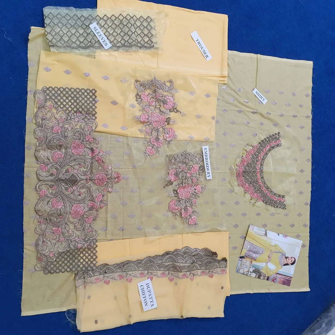 Flossie Shafoon Dubatta 3 PC Lawn Suit High Lawn Quality 2855