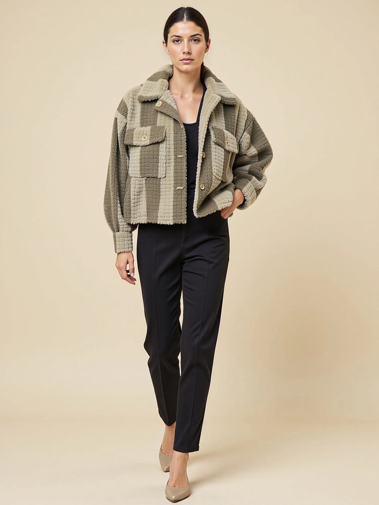 Fuzzy Pattern Double Pocket Cropped Jacket