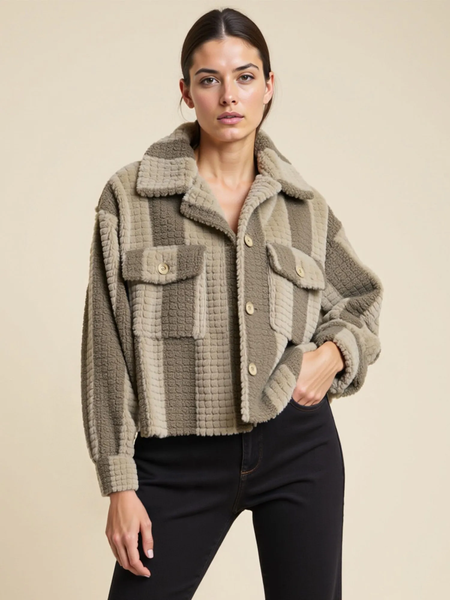 Fuzzy Pattern Double Pocket Cropped Jacket