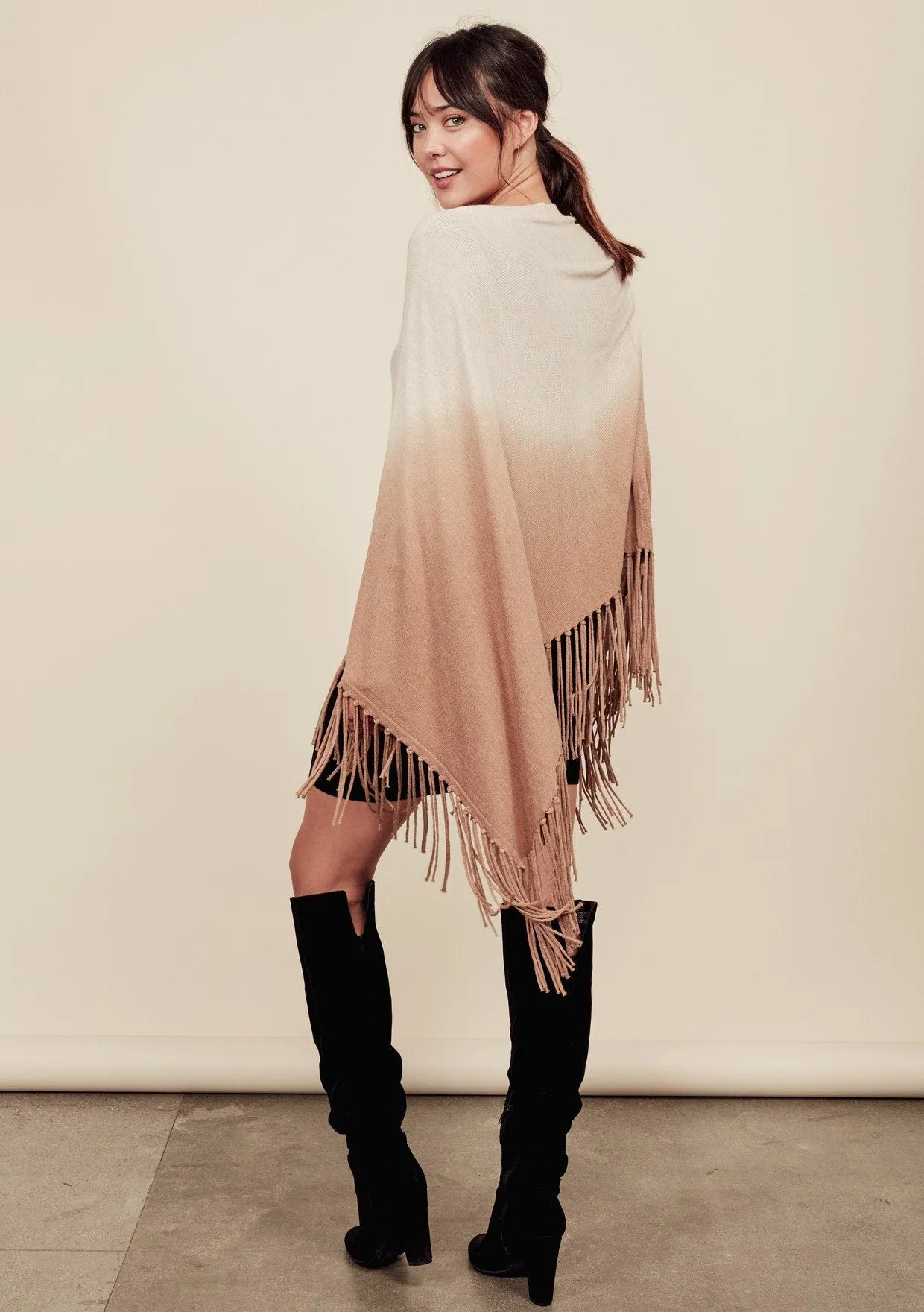 Luce Poncho