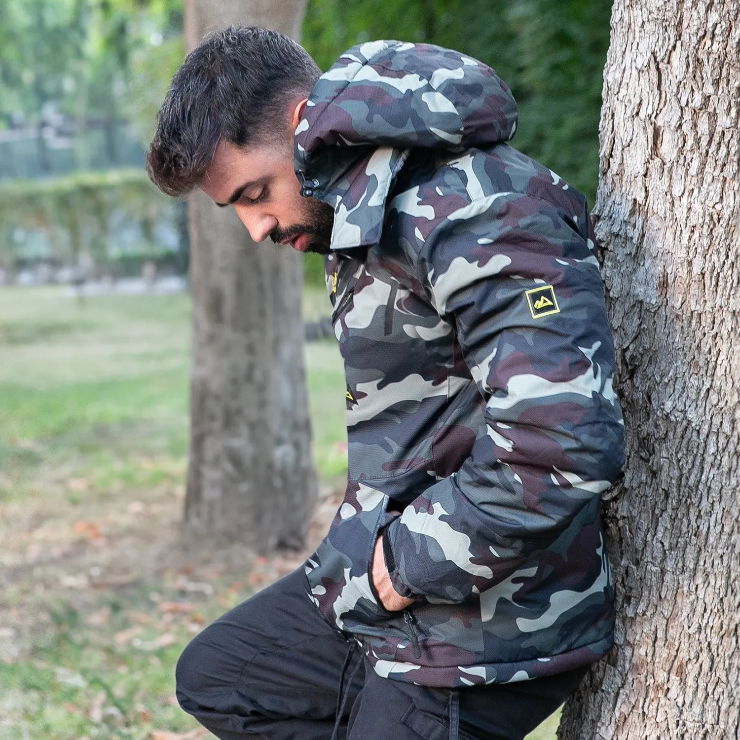 Men's Water-Repellent Winter Ski Jacket with Fleece Lining