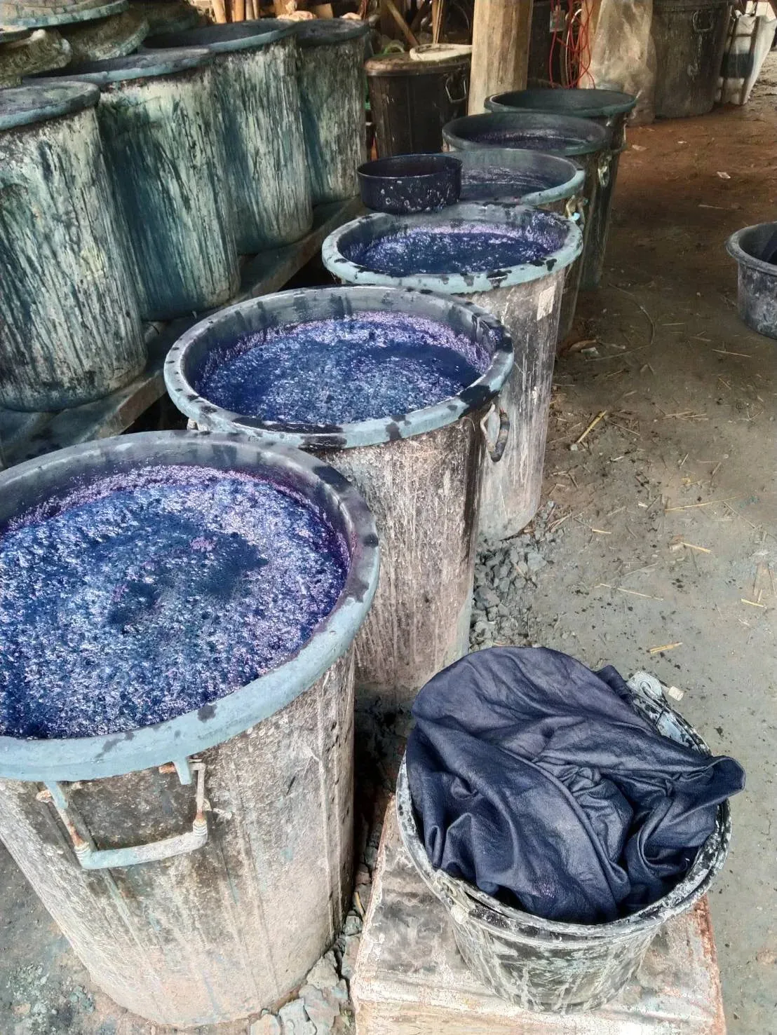 NATURAL INDIGO DYED SUEDE*