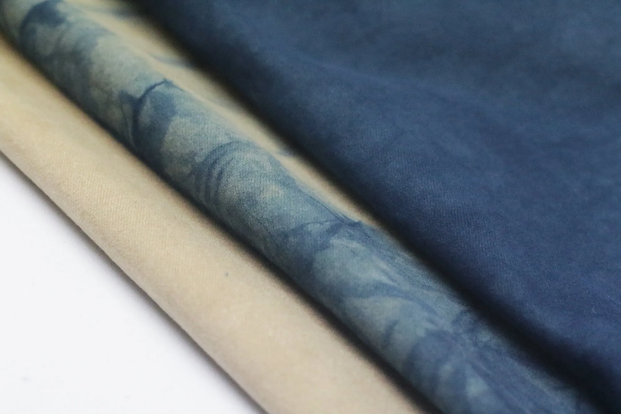 NATURAL INDIGO DYED SUEDE*