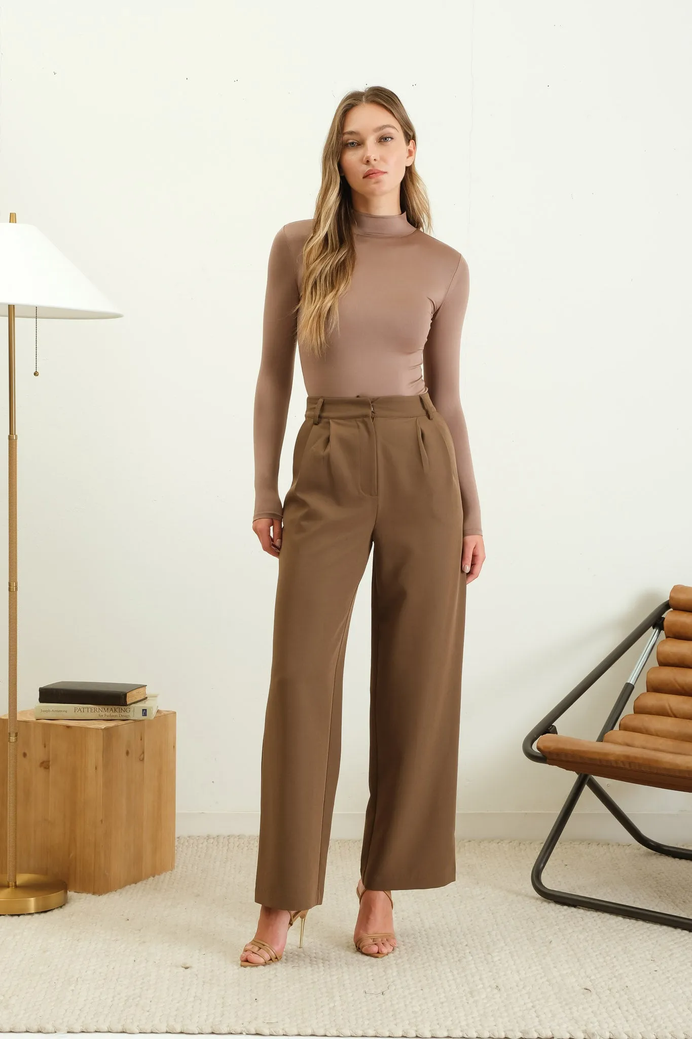 SEAMLESS MOCK NECK LONG SLEEVE BODYSUIT