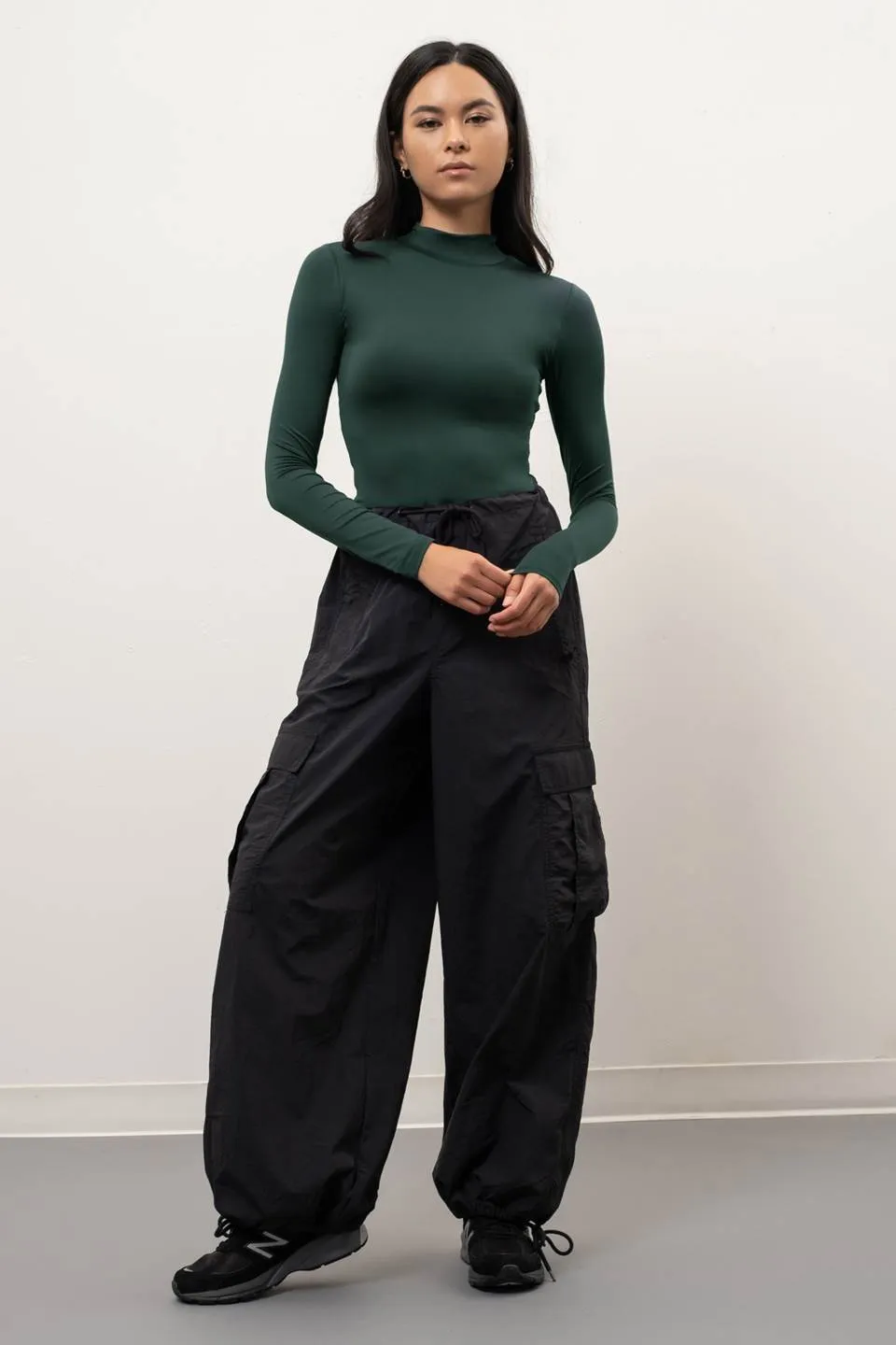 SEAMLESS MOCK NECK LONG SLEEVE BODYSUIT