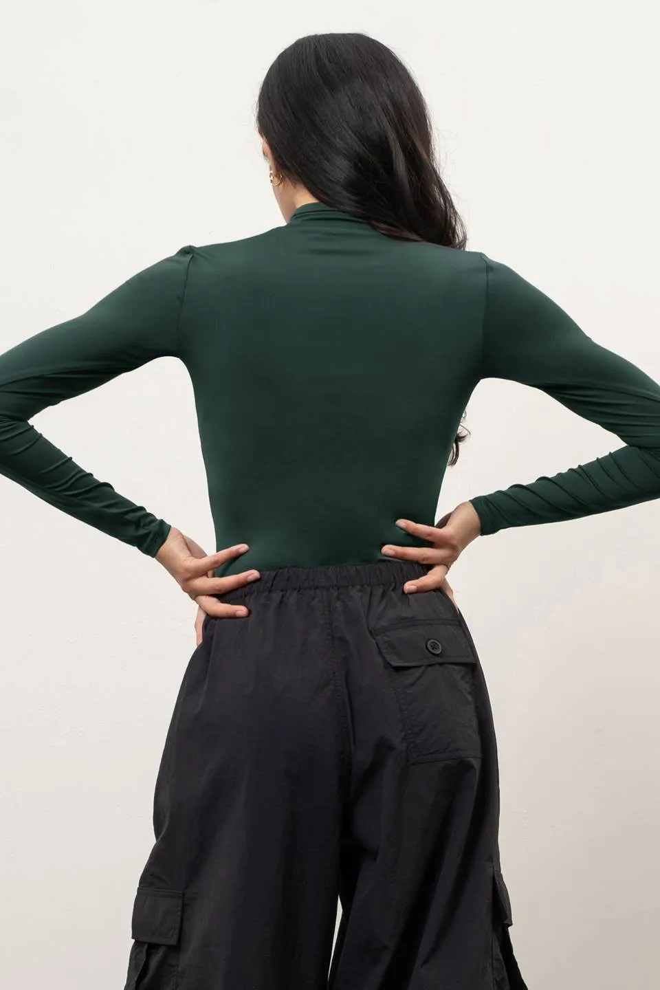 SEAMLESS MOCK NECK LONG SLEEVE BODYSUIT