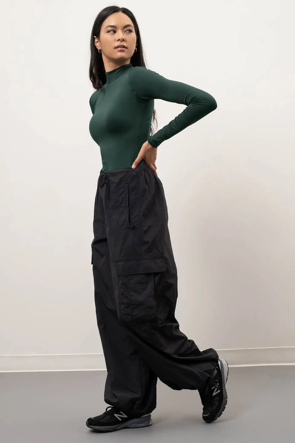 SEAMLESS MOCK NECK LONG SLEEVE BODYSUIT