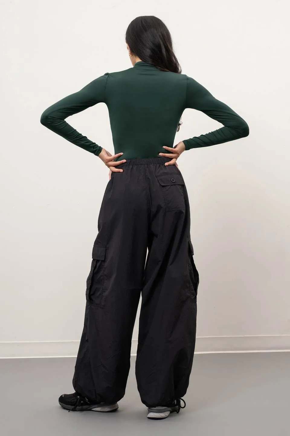 SEAMLESS MOCK NECK LONG SLEEVE BODYSUIT