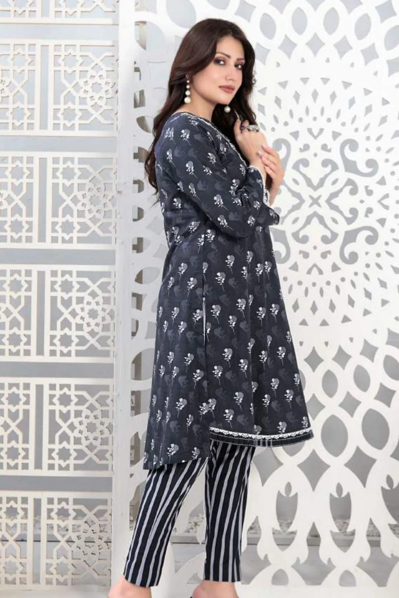 Sombre by Tawakkal Unstitched 2 Piece Digital Printed Lawn Collection'2023-S-9377