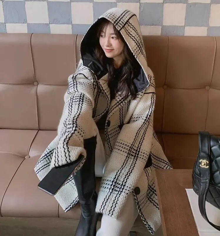 Stylish Plaid Winter Cape Coat for Women with Hood