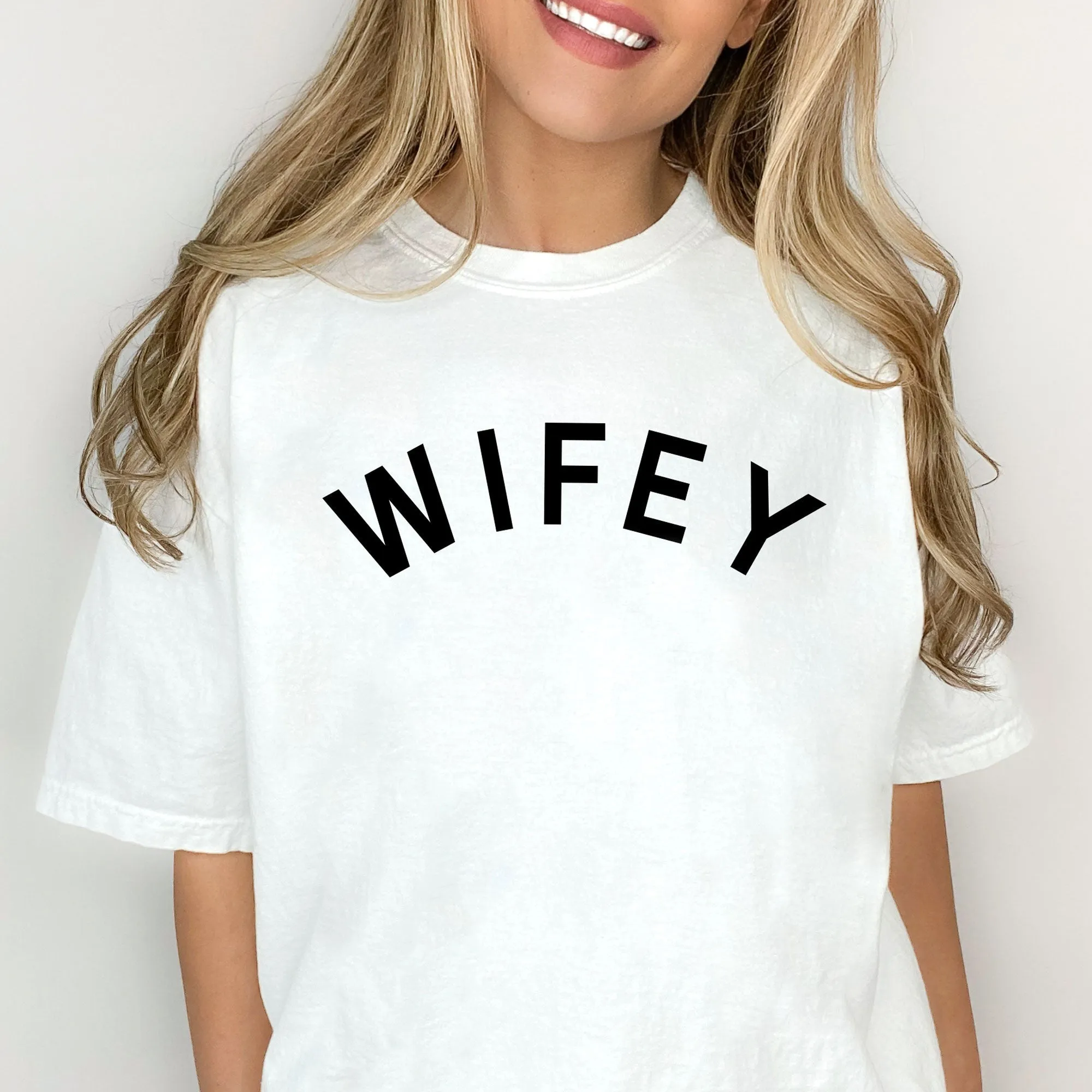 Wifey Comfort Colors T-Shirt with Curved Print